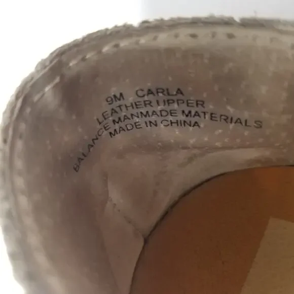 Dolce Vita Carla Perforated Suede Loafers Slip Ons Size 9 - Picture 7 of 7